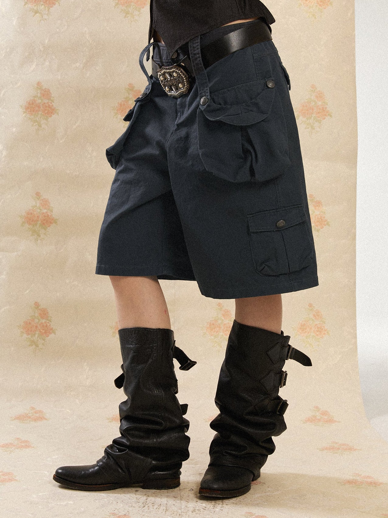 Roadtrip Cargo Shorts | Dark Grey